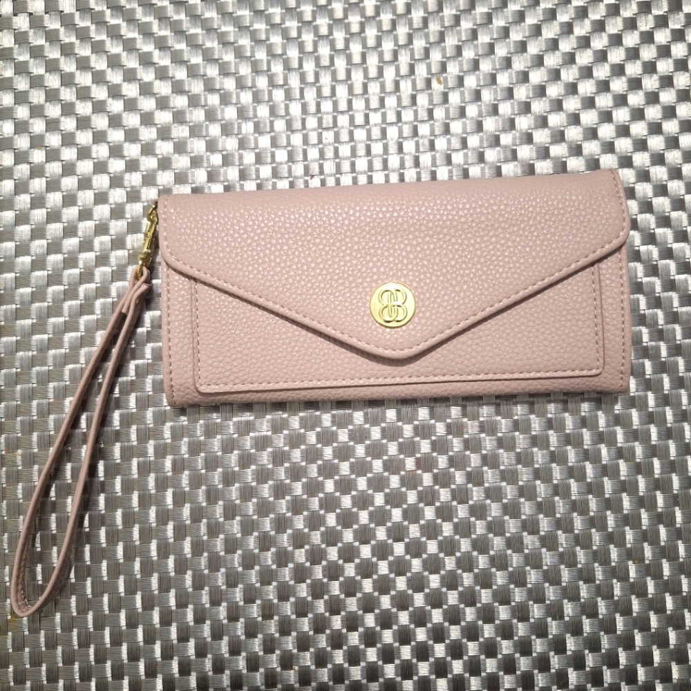 Bandolino Wallet - tan -NWOT - Picture 1 of 4